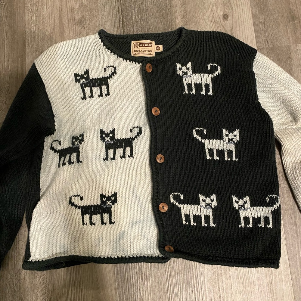 Vintage Black and White Cat Sweater 🖤🤍